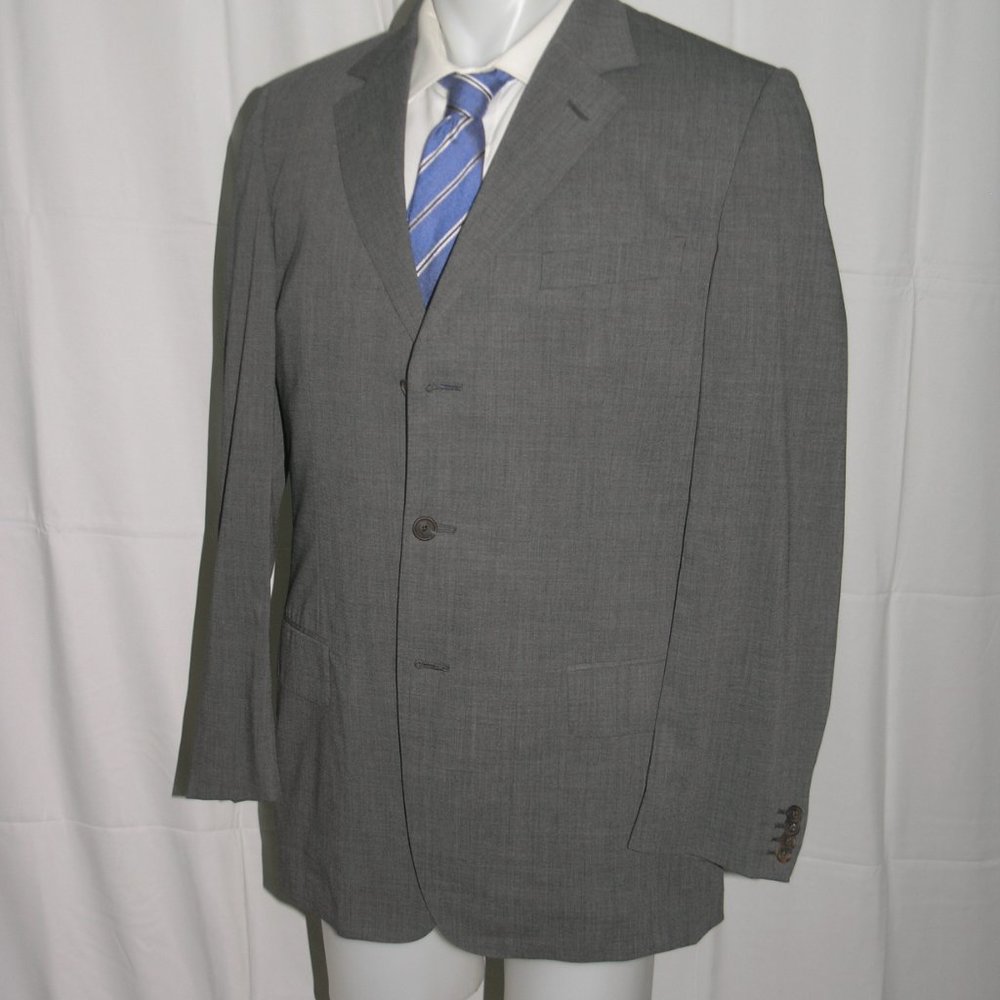 Gucci Tom Ford Era Gray Solid Woven Three Button … - image 5